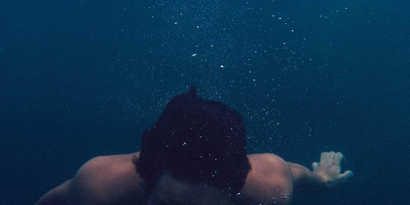 从高炉到绿洲：河北钢铁产业绿色转型如何重塑本地商业与生活服务生态